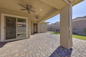 521 Sterling Falls Ave, Henderson, NV 89011, USA Photo 3