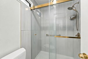  Photo 34