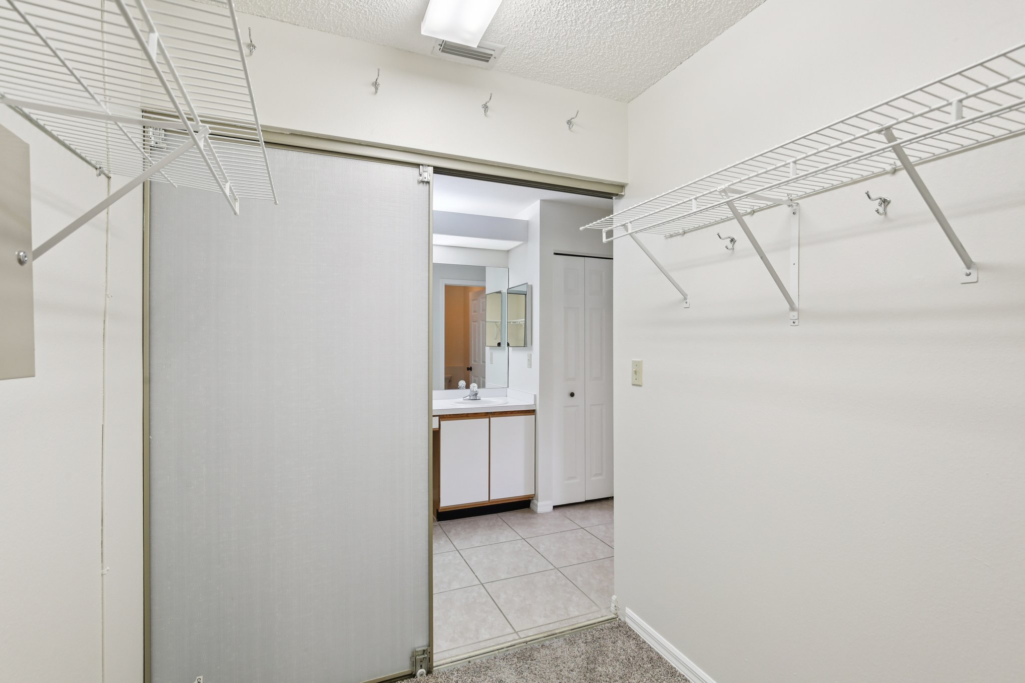 Lochmead Terrace-S1709-035.jpg