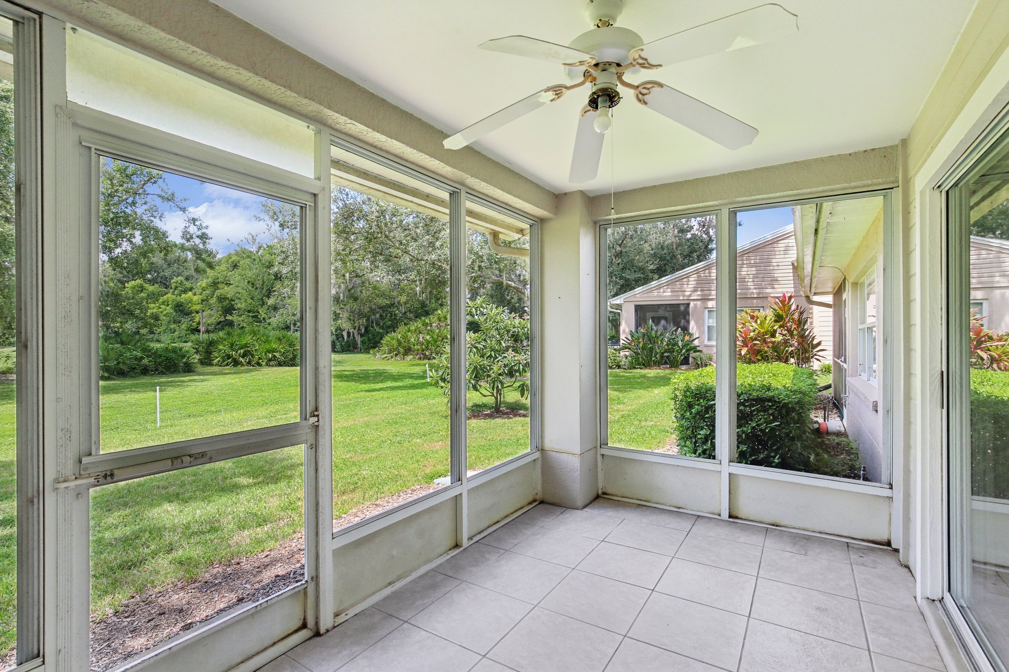 Lochmead Terrace-S1709-039.jpg