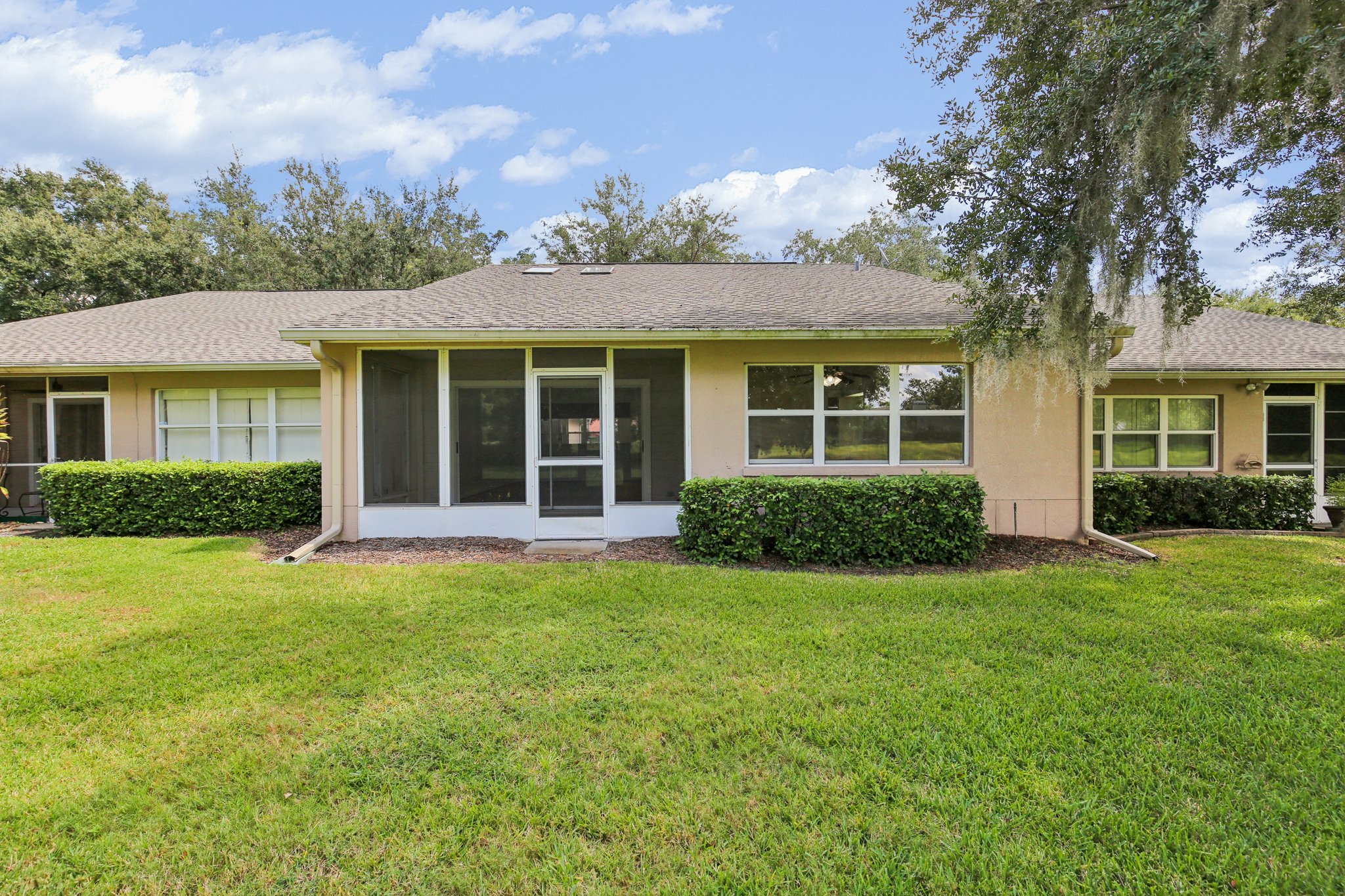 Lochmead Terrace-S1709-042.jpg