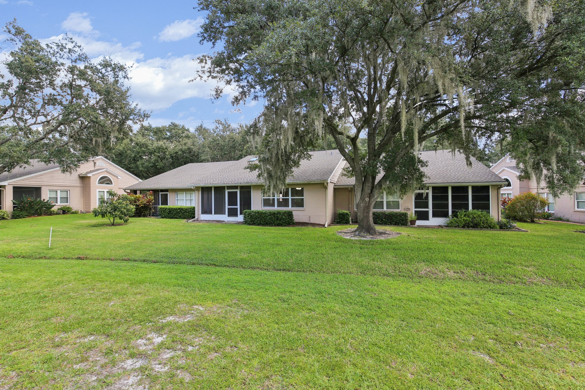 Lochmead Terrace-S1709-044.jpg