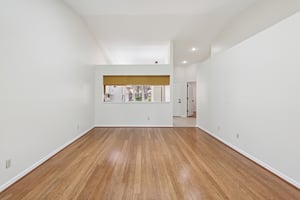 Lochmead Terrace-S1709-012.jpg