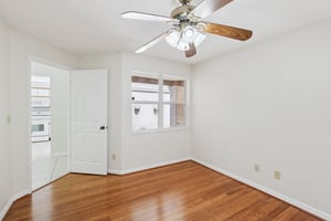 Lochmead Terrace-S1709-025.jpg