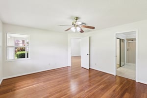 Lochmead Terrace-S1709-030.jpg