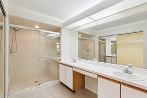 Lochmead Terrace-S1709-033.jpg