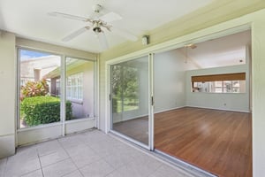 Lochmead Terrace-S1709-040.jpg