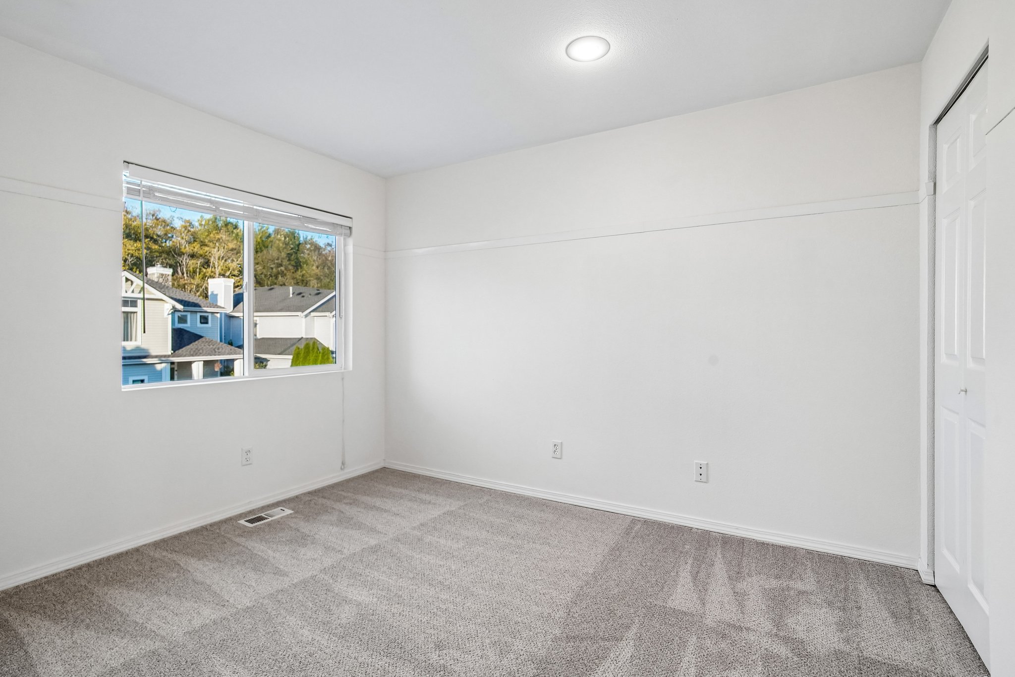 S 237th Pl unit #43-S1710-022.jpg