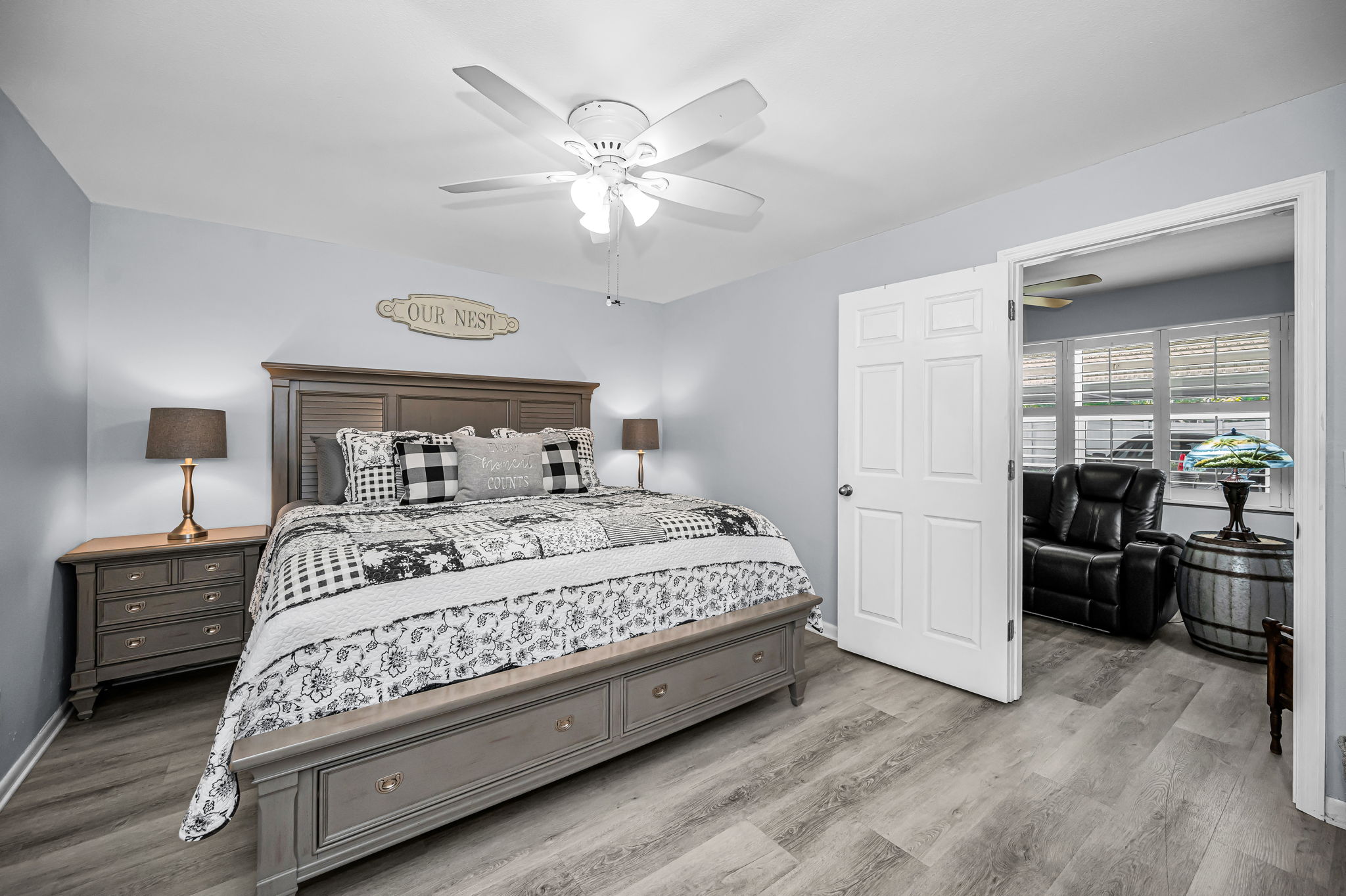 Primary Bedroom1a
