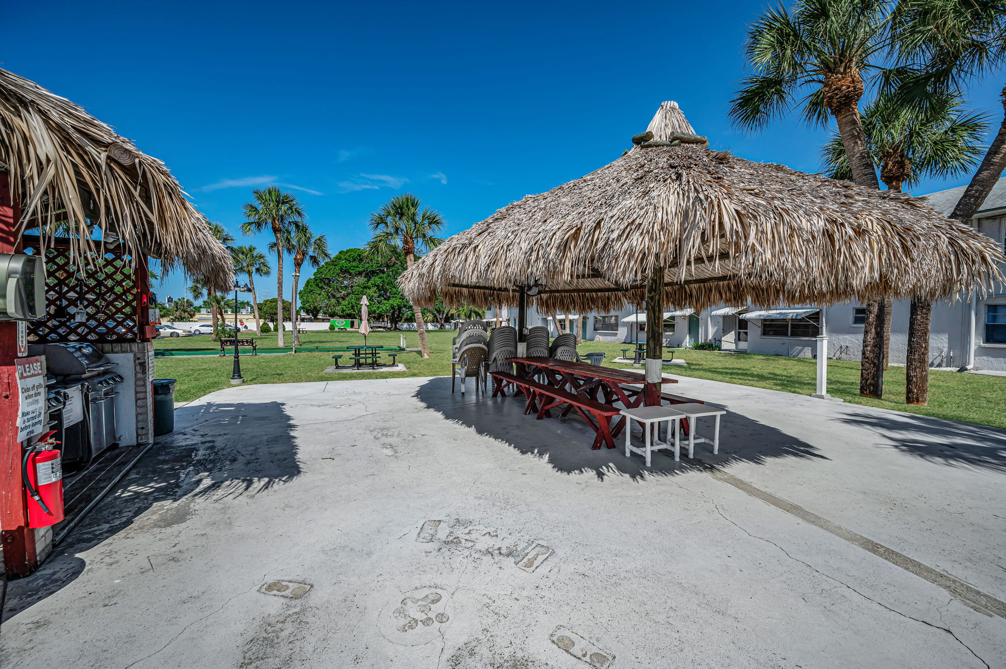 31-Tiki Hut and Grilling Area