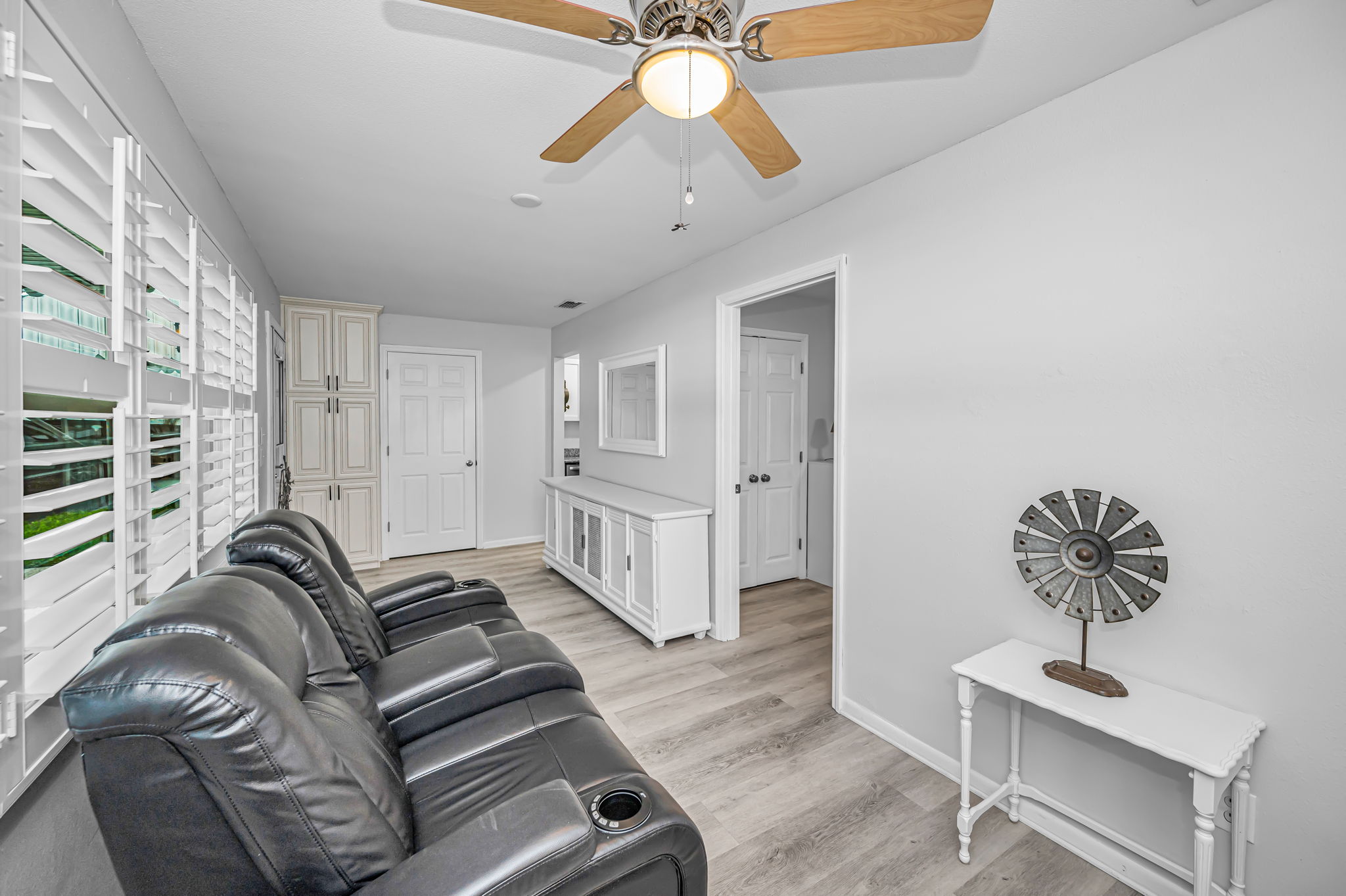 Family Room4