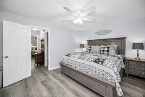 Primary Bedroom1b