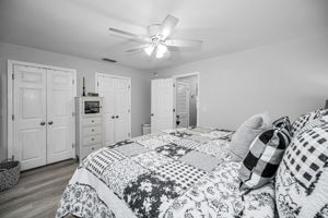 Primary Bedroom1c