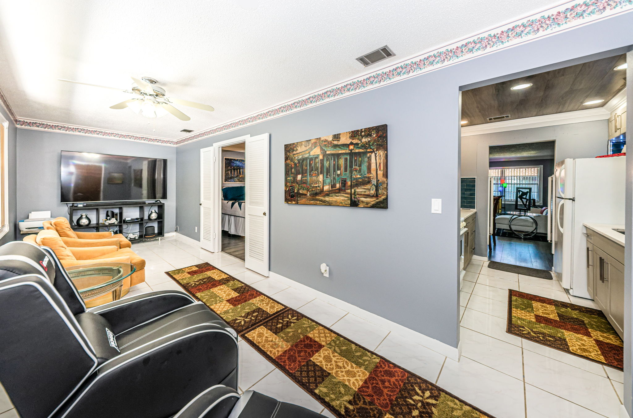 Family Room4