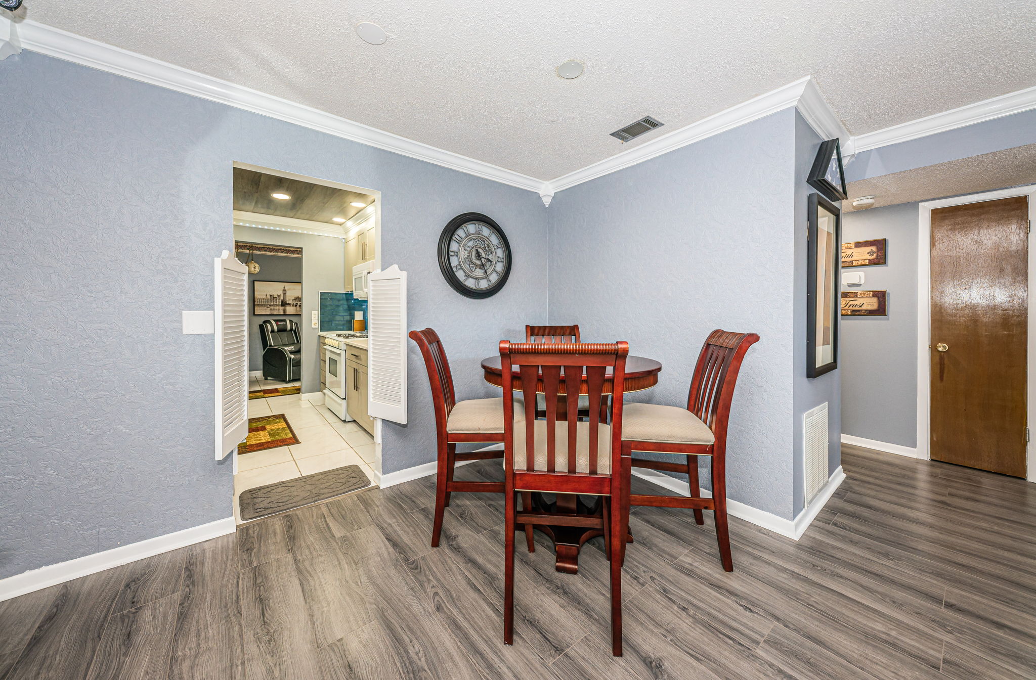 Dining Room1-2