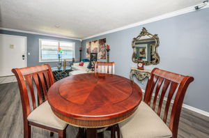 Dining Room3-2