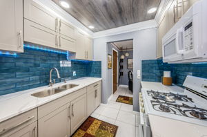 Kitchen1-2