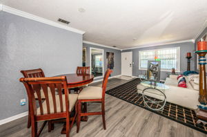 Dining Room4-2
