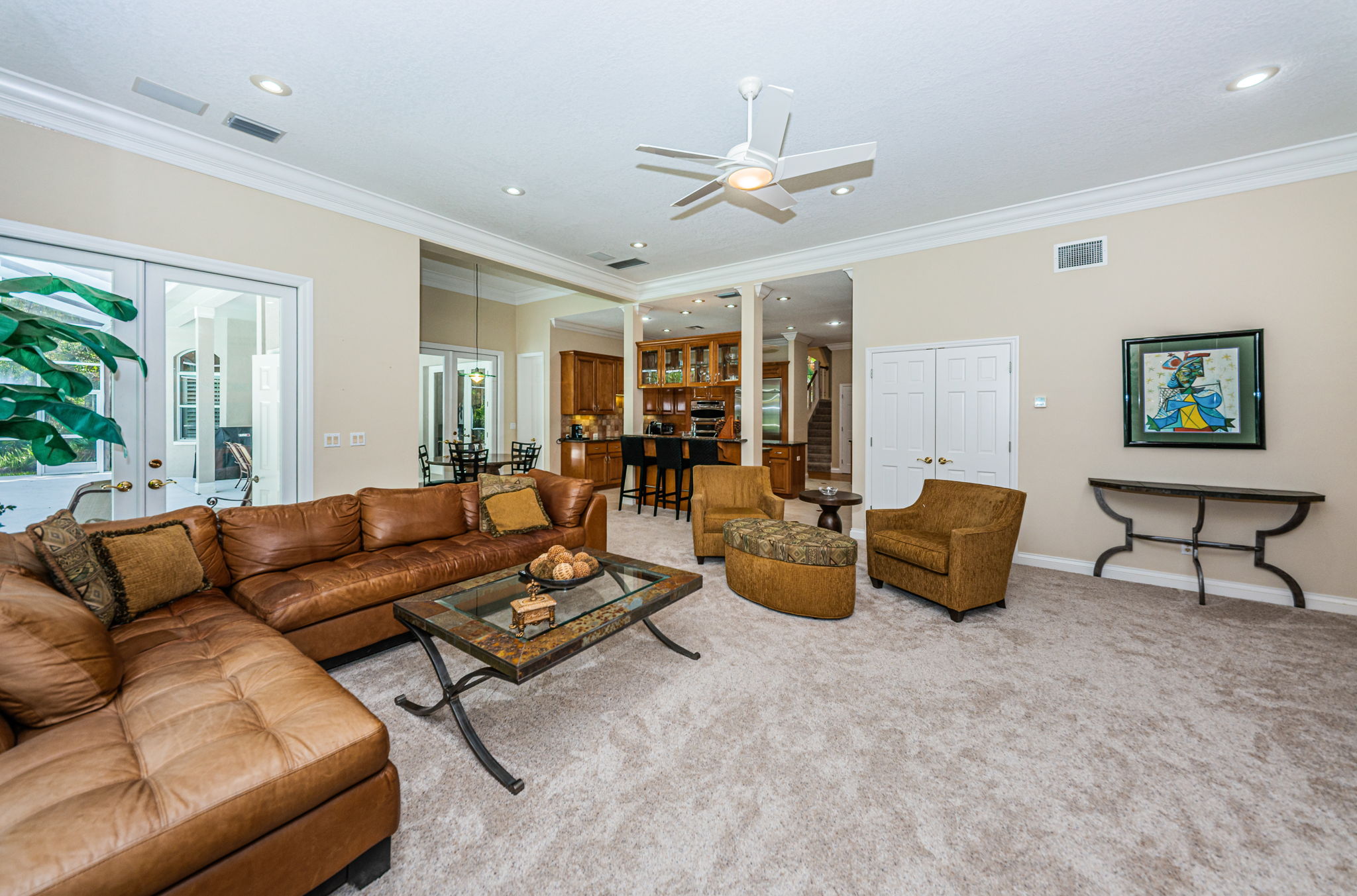 Family Room4
