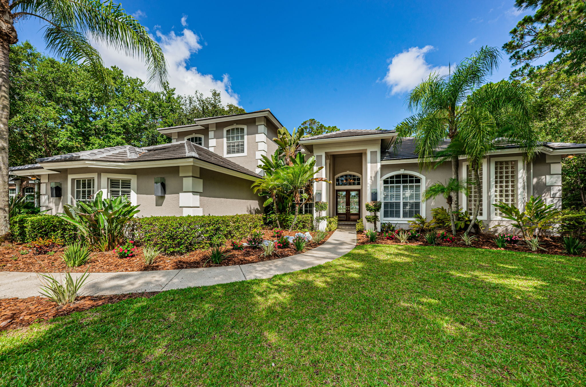 Front Exterior3