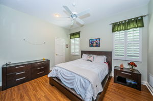 Upper Level Bedroom2