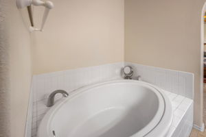  Photo 37