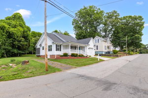 522 Glovenia St-3