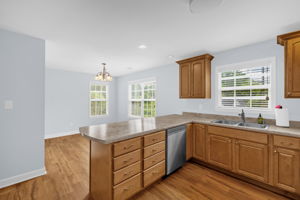 522 Glovenia St-14