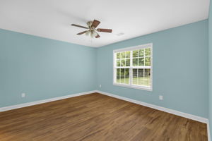 522 Glovenia St-16