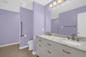 522 Glovenia St-18