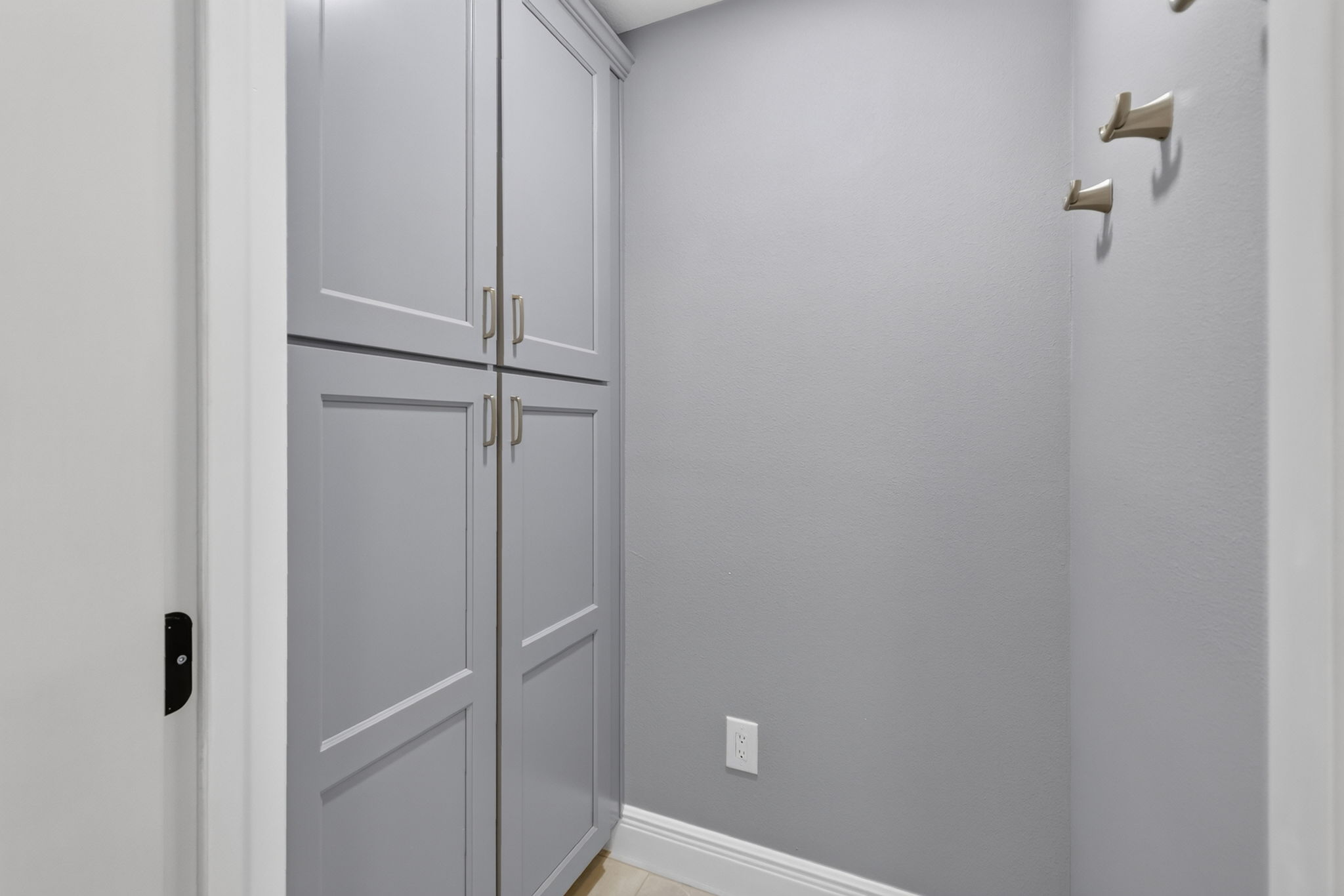 Primary Bathroom Walk-In Dressing Room
