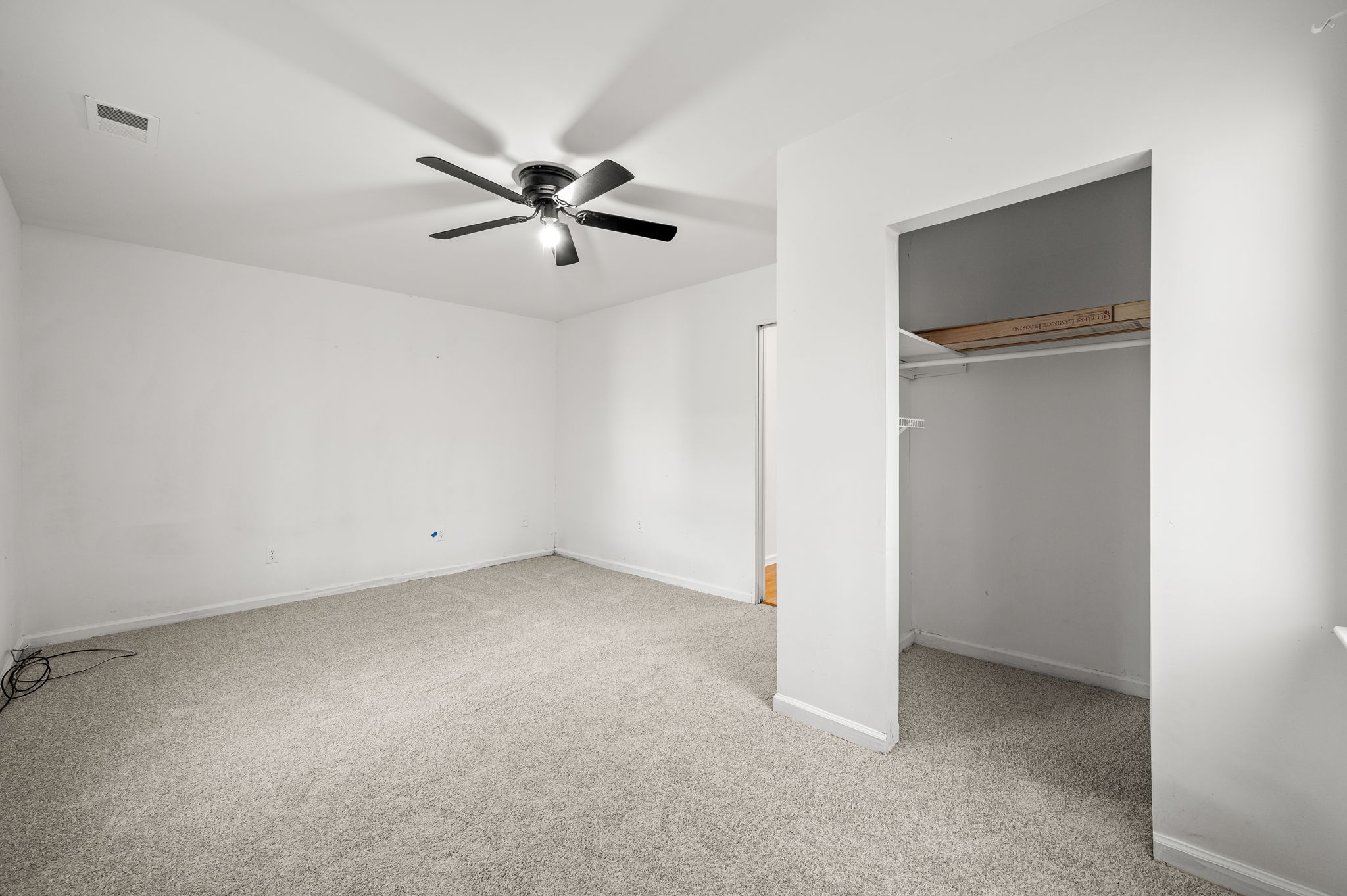 522 Stewarton Ct-10