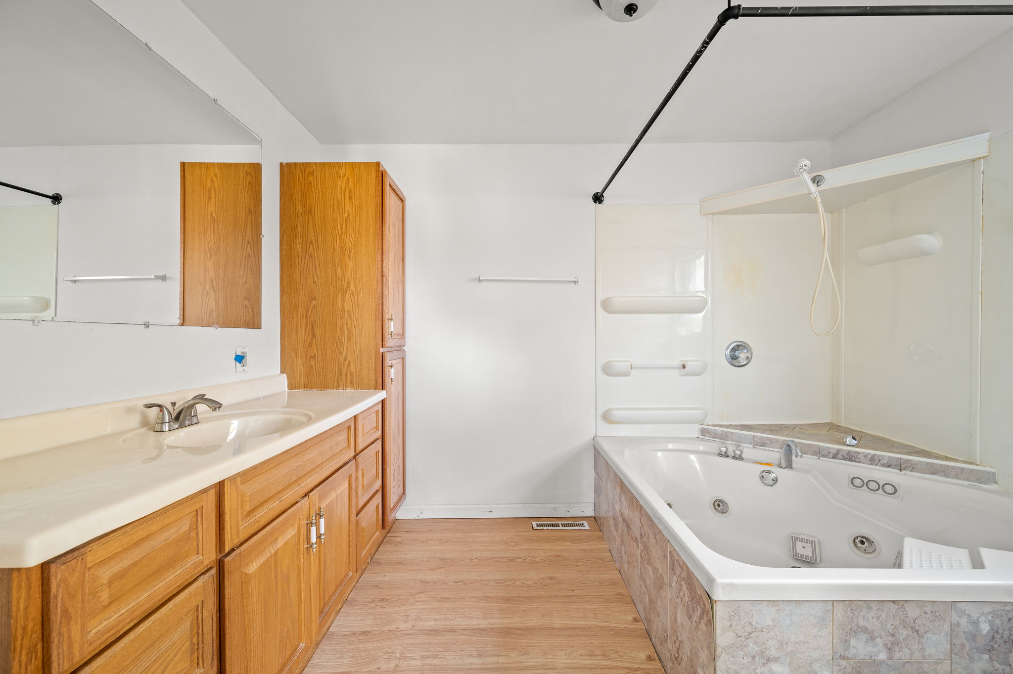 522 Stewarton Ct-21