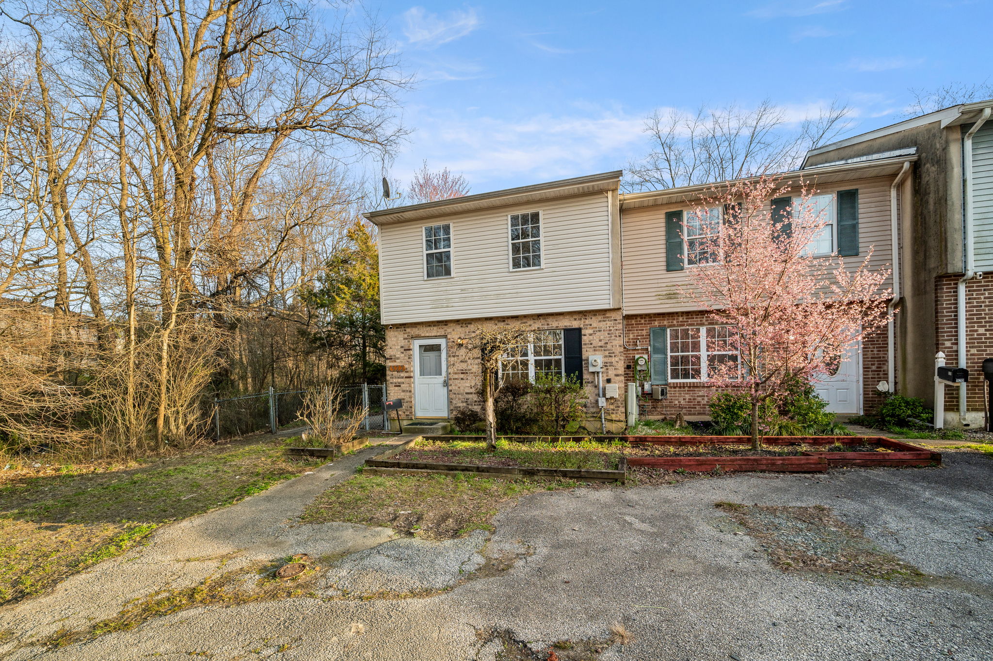 522 Stewarton Ct-25