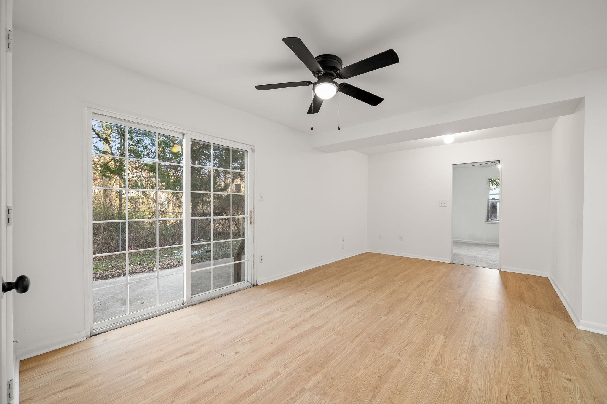 522 Stewarton Ct-7