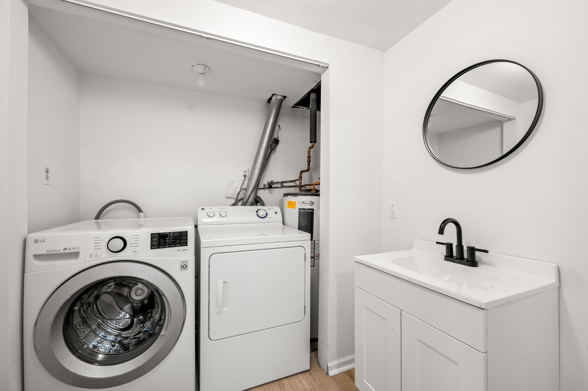 522 Stewarton Ct-3