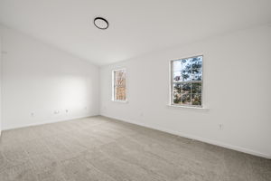 522 Stewarton Ct-17