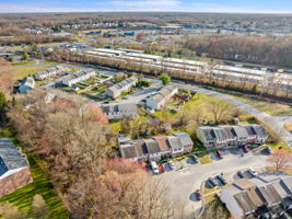 522 Stewarton Ct-39