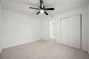 522 Stewarton Ct-14