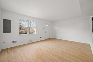 522 Stewarton Ct-2