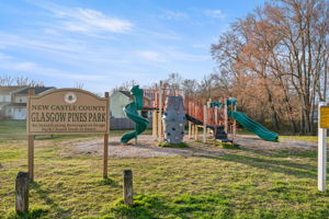 522 Stewarton Ct-28
