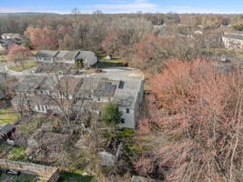 522 Stewarton Ct-41