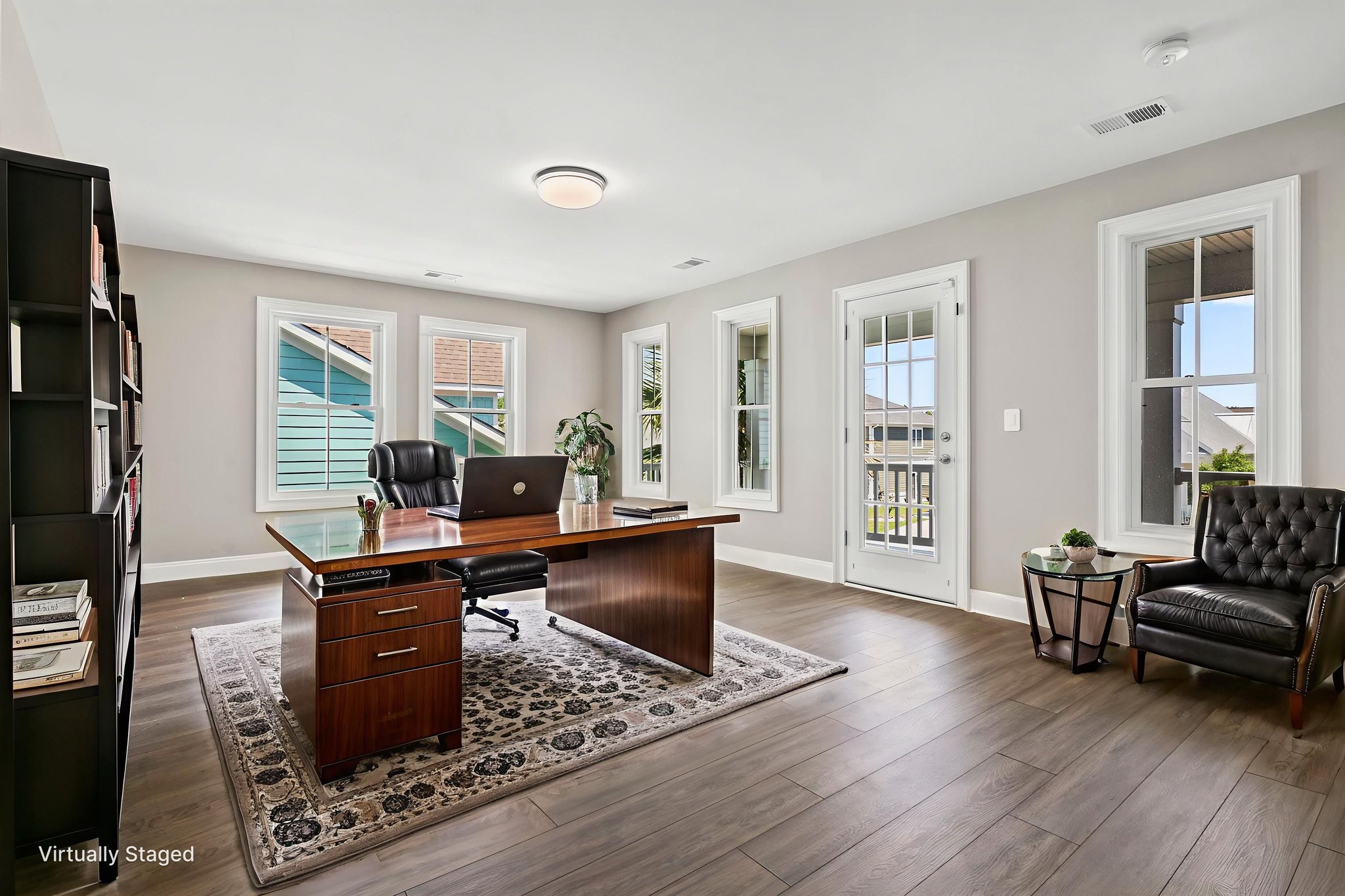 DSC06368 virtually staged.jpeg