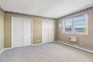 Oakton St 410-S0505-022.jpg