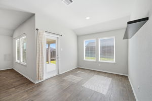  Photo 6