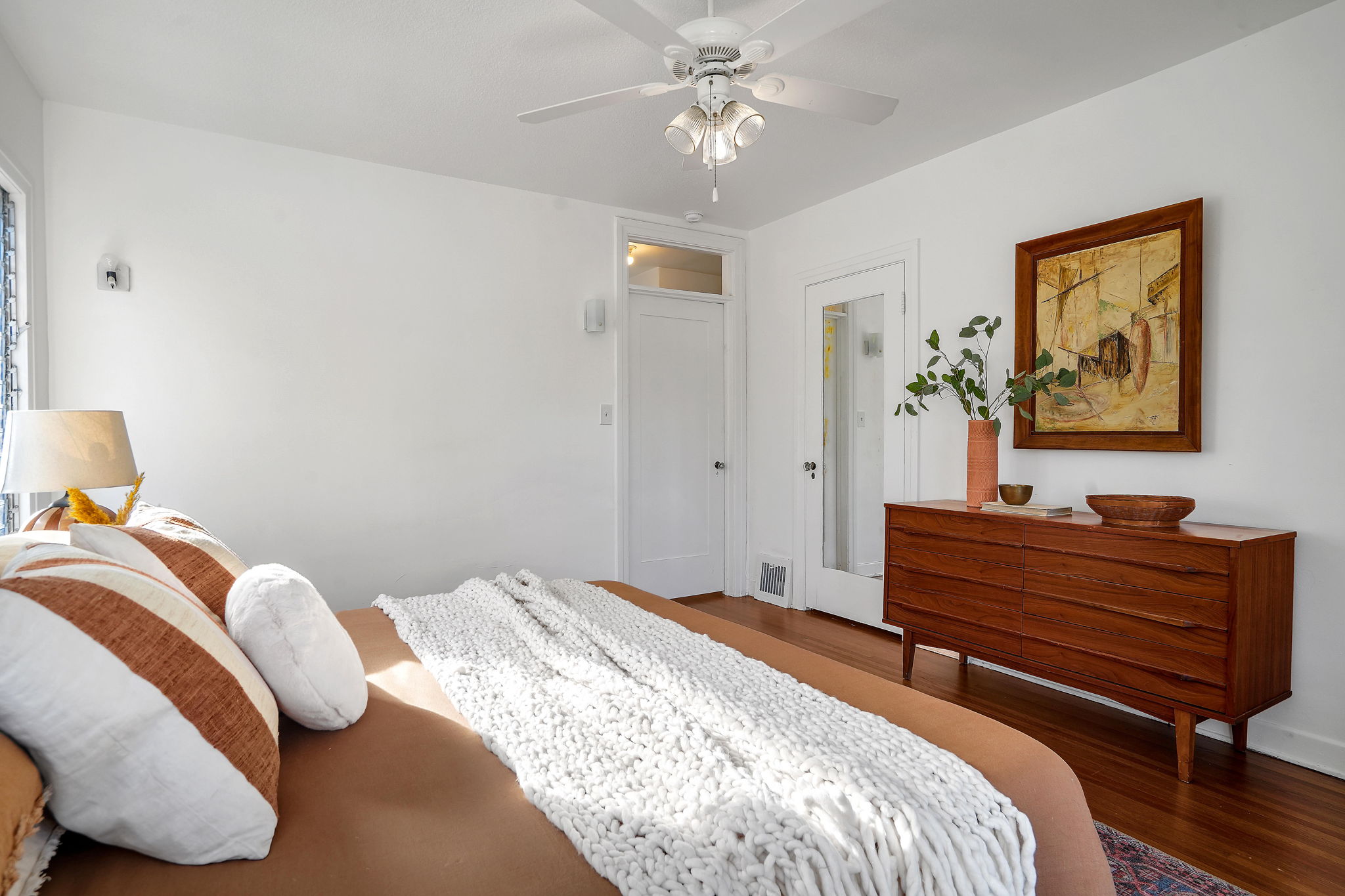 5223 Maywood Avenue-34