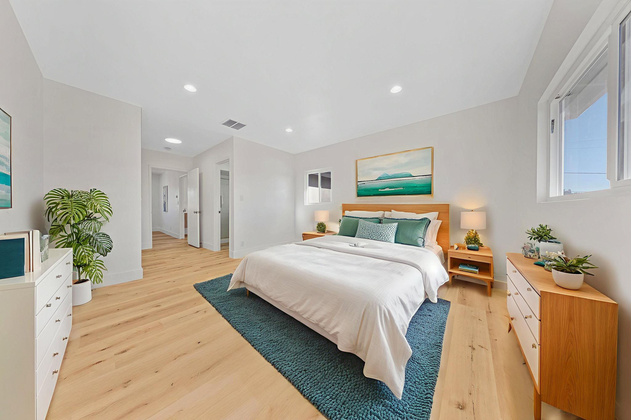 IMG_5911 virtually staged.jpeg