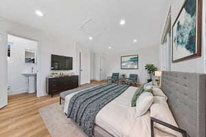 IMG_5932 virtually staged.jpeg