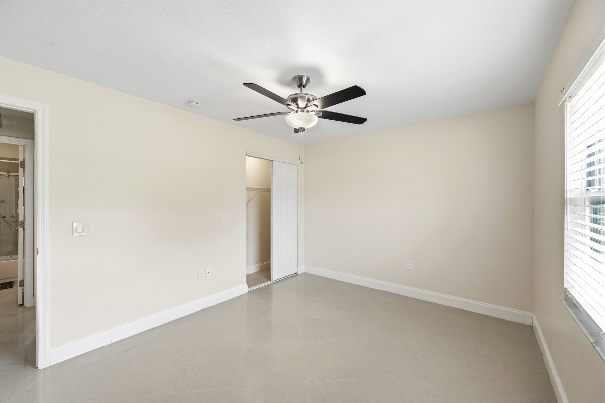 Interiors (20)