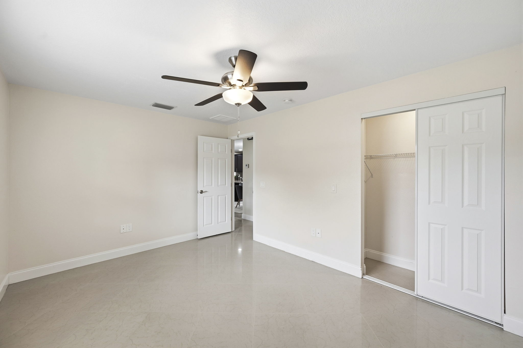 Interiors (21)